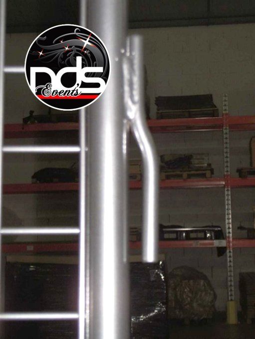 Grille d'exposition modulable 2x1m sur pieds